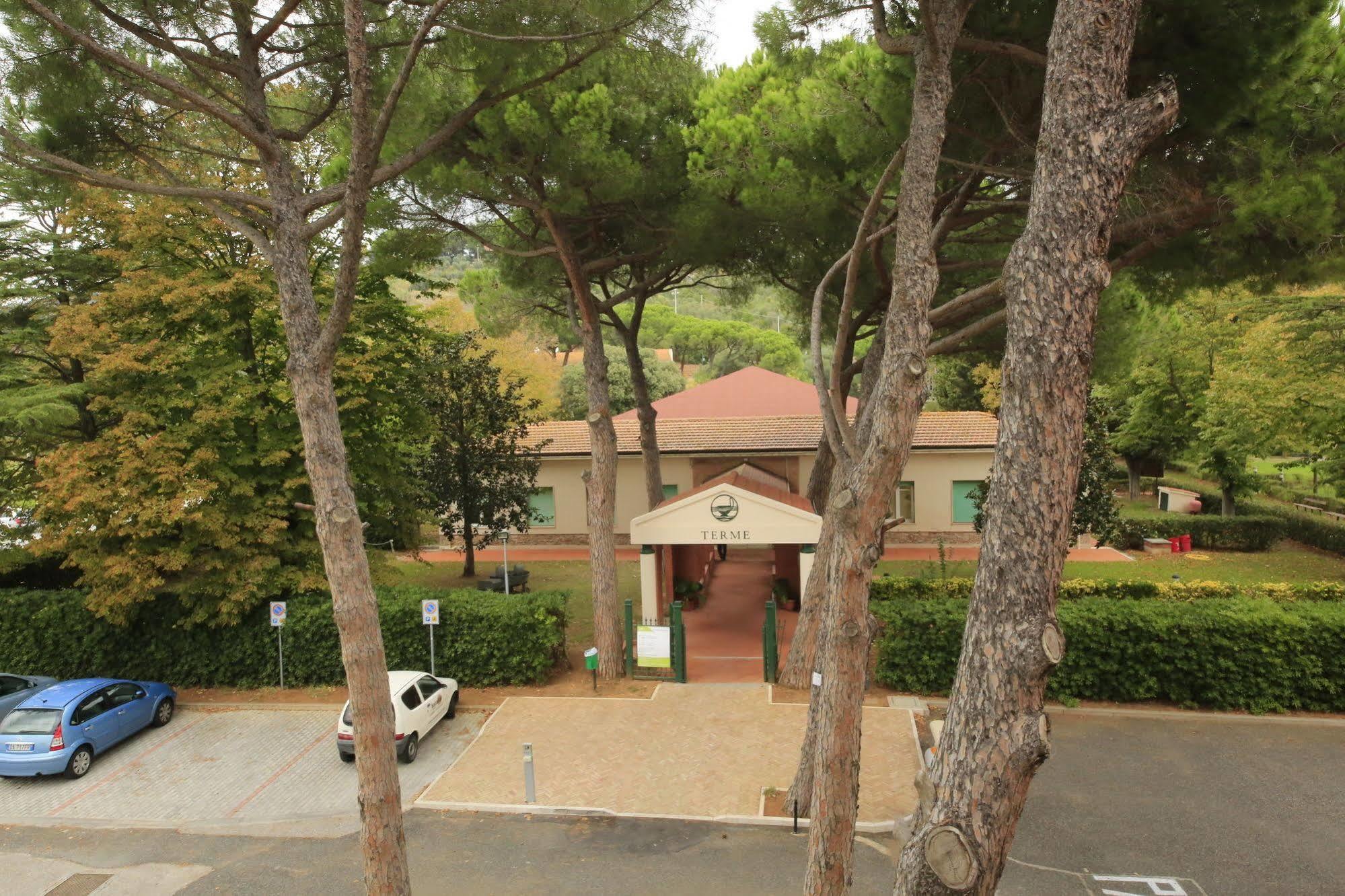 Terme Di Venturina Hotel Venturina Terme Exterior photo